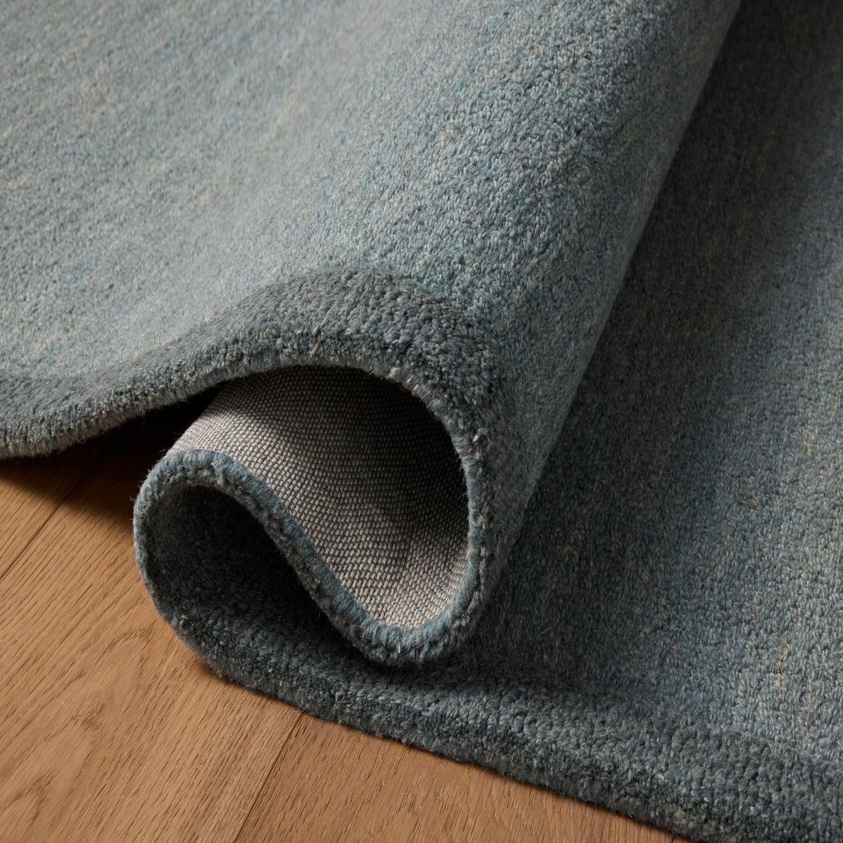 Chris Loves Julia x Loloi Emmeline Rug in Denim-Blue-4