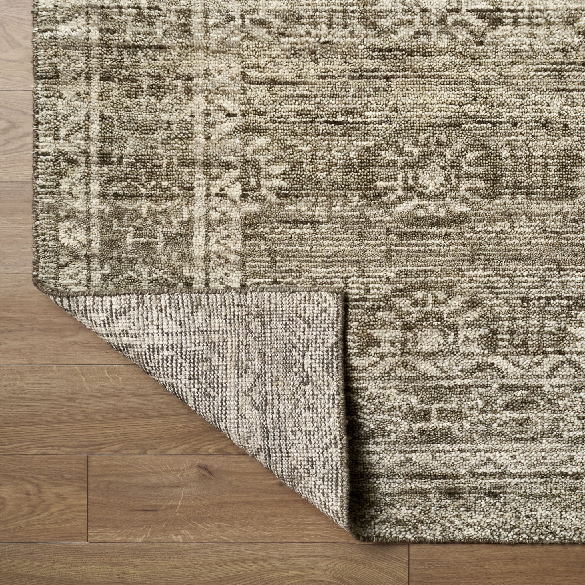 Alara Wool Rug in Taupe-3