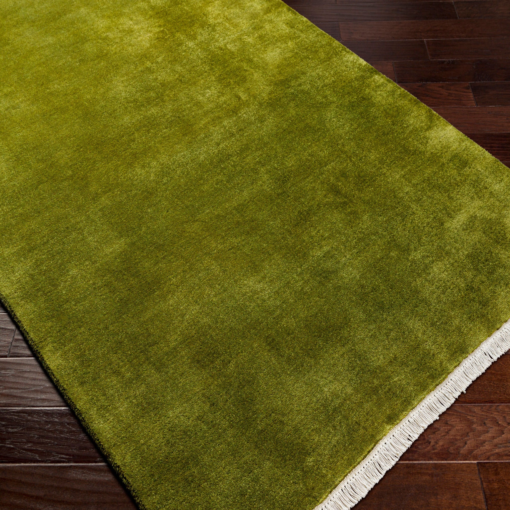Evergreen Wool Rug in Olive 5