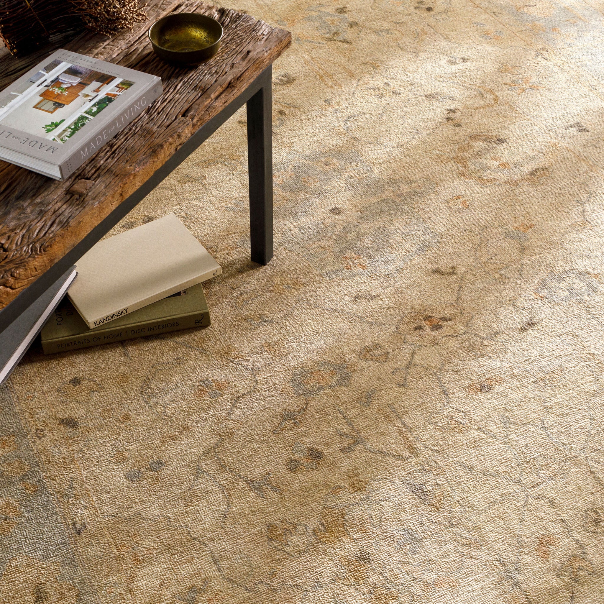 Normandy Wool Rug in Light Gray-2