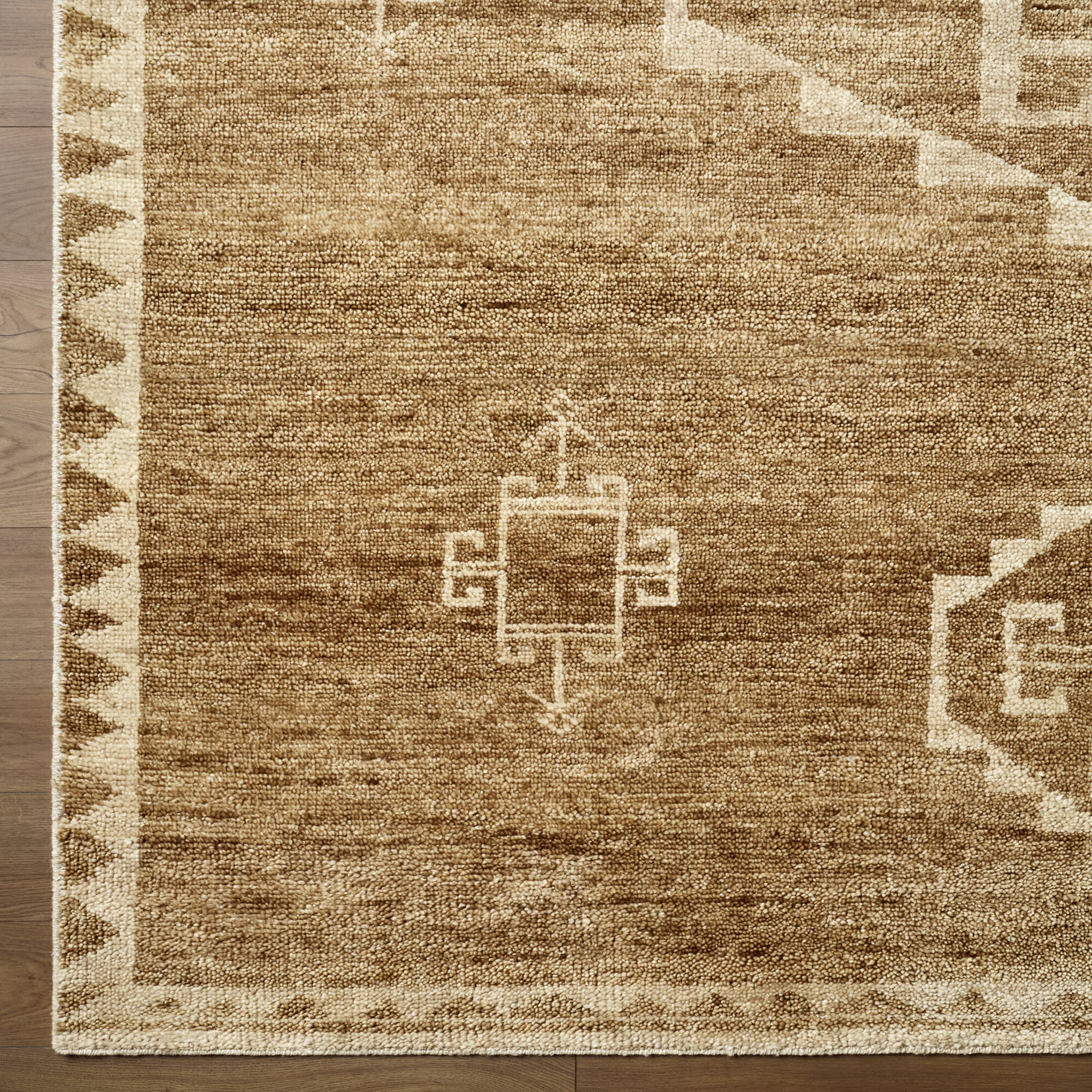 Alara Wool Rug in Caramel-5