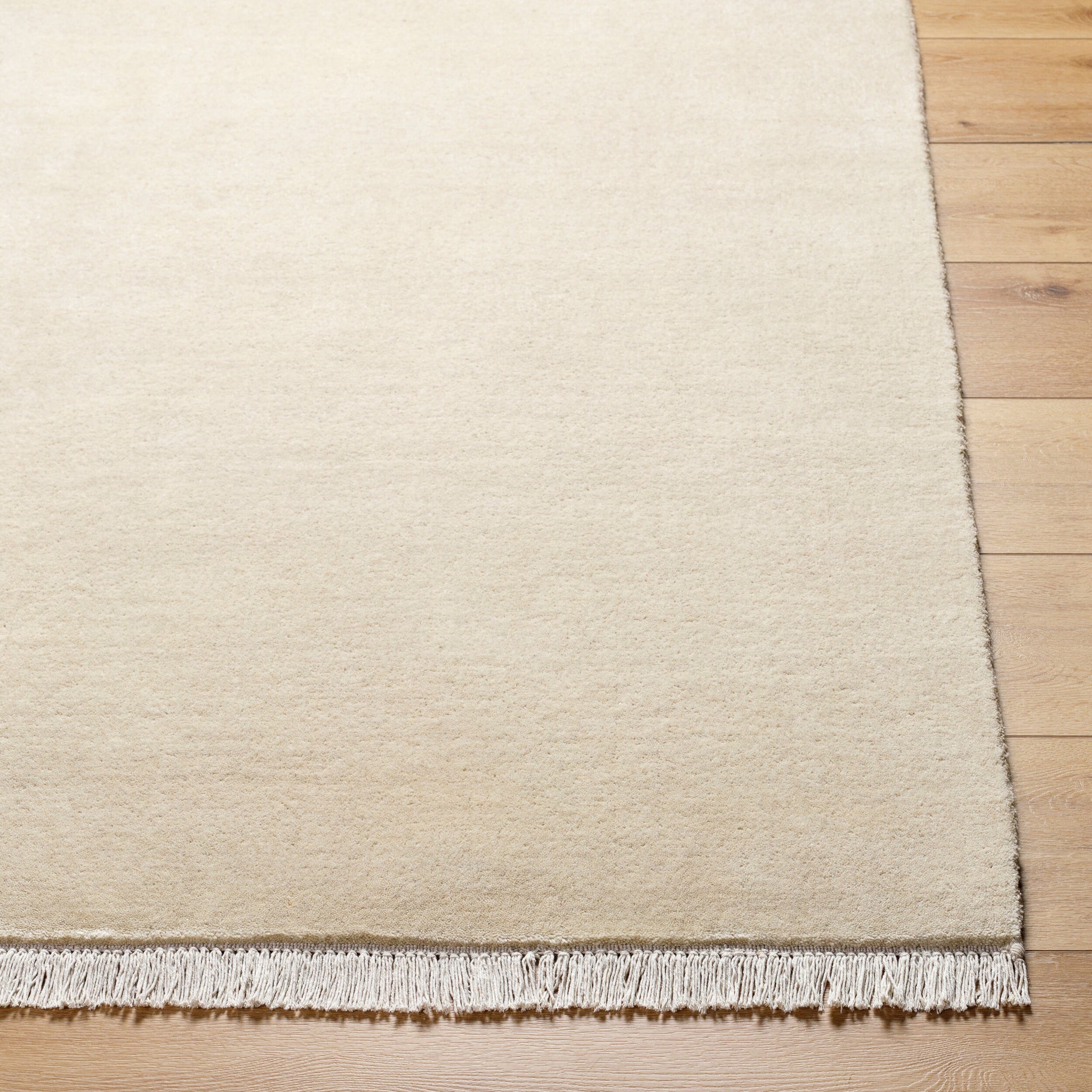 Evergreen Wool Rug in Cream 3