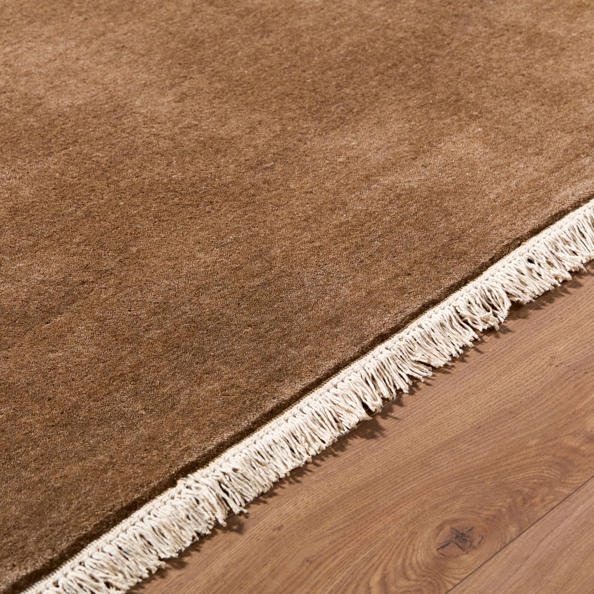 Evergreen Wool Rug in Chestnut 6