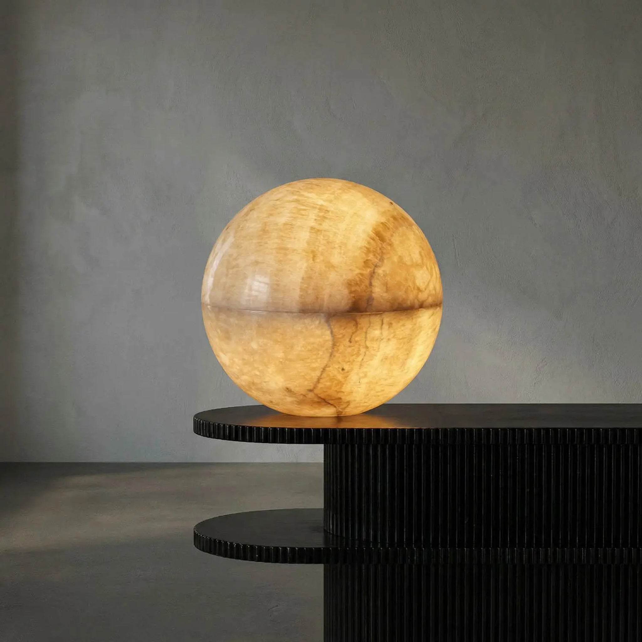 Onyx Globe-16